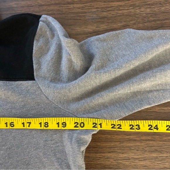 PINK Victoria's Secret Gray and Black Quarter-Zip Top - Picture 8 of 10